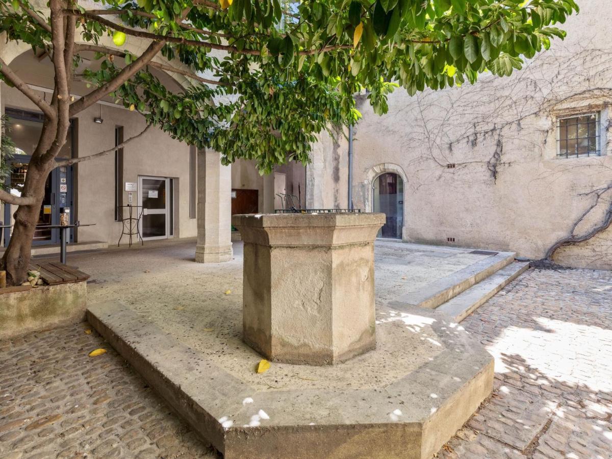 Holiday Home In Avignon Next To The City Centre ภายนอก รูปภาพ